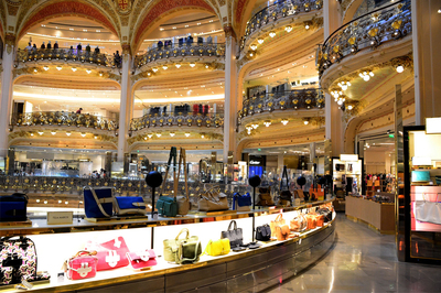 新零售浪潮下，百貨商場(chǎng)變革的四大重點(diǎn)方向